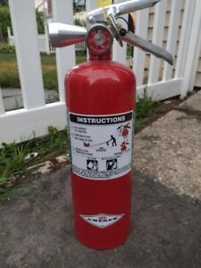 Amerex B386T, 5lb Halotron I Class B C Fire Extinguisher