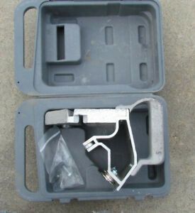 Tapco Pre-Owned 10379 Pro Cut Off With Case Siding Tool NEW FLANGE BEARINGS 