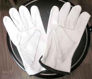 1 Pair Cow Hide Grain Leather Driver, work , safety gloves Size (L). Brand New.