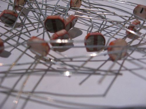 Qty 25 CdS Light Dependent Resistors Photo Cell Vactec EG&amp;G VT804 - NOS