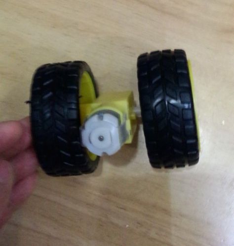 3v 10rpm high torque gear box dc motor miniature combo plastic+yellow wheel for sale