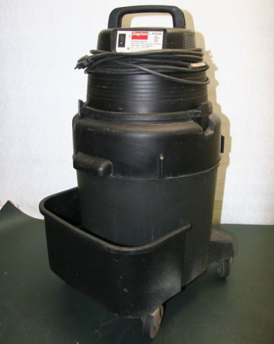 Dayton 10 gallon wet/dry vacuum 4ye68 for sale