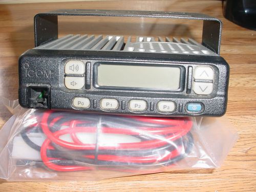 Icom icf f420 uhf (440-470) 2 way commericial radio for sale