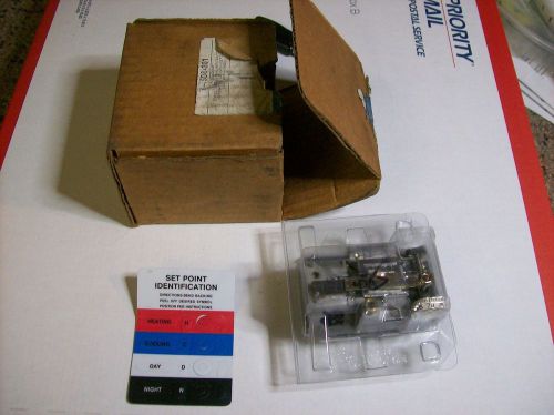 Johnson controls t -4002 pneumatic thermostat for sale