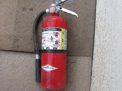 Amerex Fire Extinguisher B500 ABC Dry Chemical 5 lb *without wall bracket