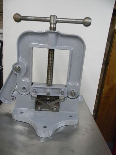 Reed manufacturing #64 pipe vise (1/4&#034; to 6&#034;) for sale