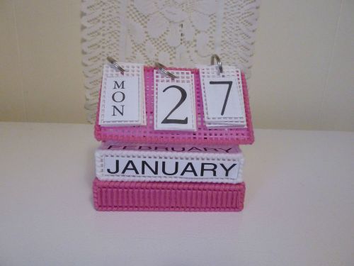 HANDCRAFTED &#034;DAILY FLIP CALENDAR&#034; IN PLASTIC CANVAS