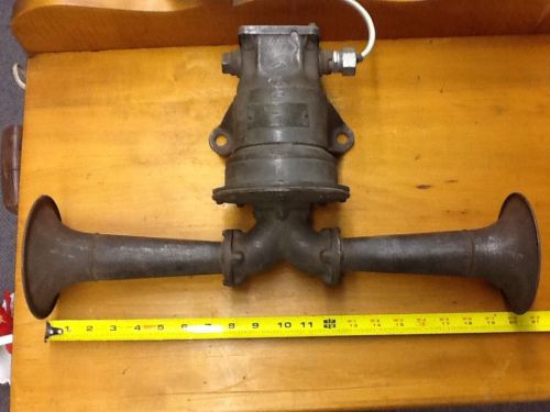 Benjamin electric mfg co #191518 double horn siren 110ac, type dp, 5.5 amp for sale