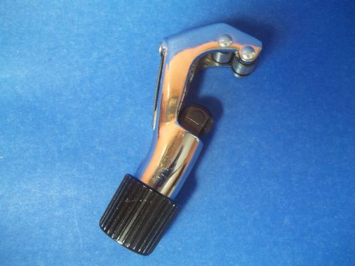 TUBE CUTTER -HEAVY DUTY(CT-274)  1/8&#034;- 1 1/8&#034;  (4-28mm)