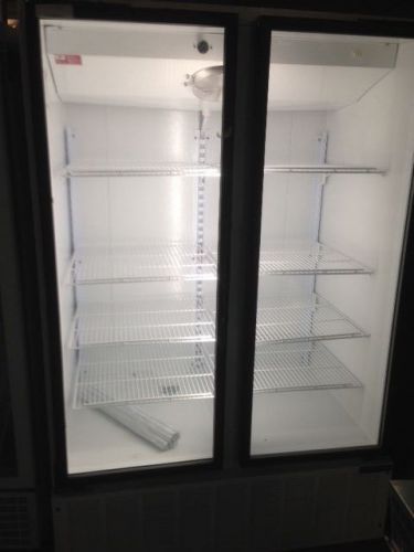 Master-Bilt 2 door freezer