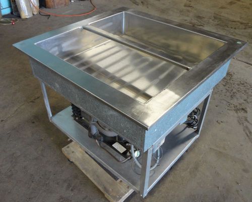 COMMERCIAL &#034;TECUMSEH&#034; S STEEL REFRIGERATED DROP IN  COLD WELL BUFFET INSERT