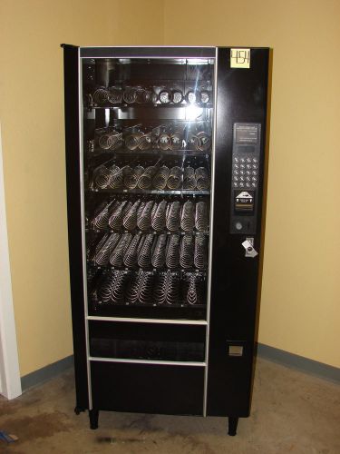 Automatic products lcm i snack machine / ap lcm i / 4 wide vending machine (454) for sale