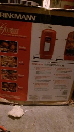 BRINKMANN Gourmet Electric Smoker - 1 Red &amp; 1 Black , NEW