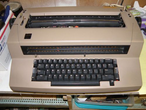 IBM Correcting Selectric III XCELT Condition Working Ribbons &amp; Ball W/Dust Cover
