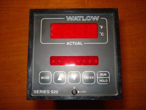 Watlow Controls Series 920 Temperature Controller 920A-2DD0-A000