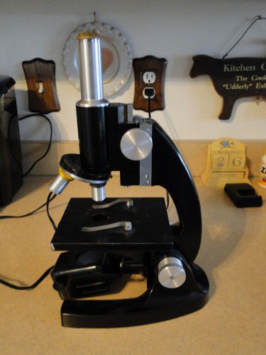 Vintage Bausch &amp; Lomb Lighted Microscope