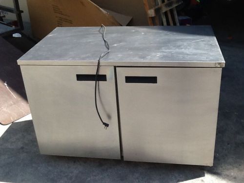 Delfield uc4048 refrigerator, used, perfect, works xlnt,casters, 2 shelves for sale