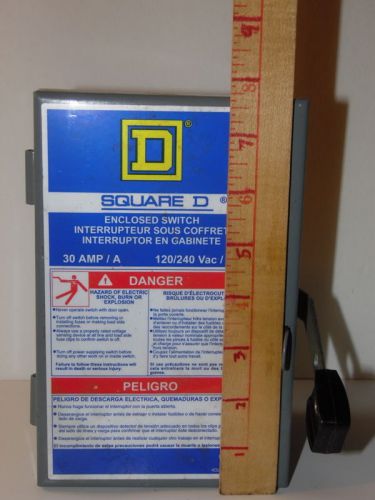 Square D 30 Amp ENCLOSED SWITCH Type A BOX HANDLE Lever moves Used