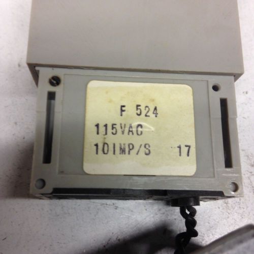 F524 IVO 115VAC 10IMP/S 17 Counter