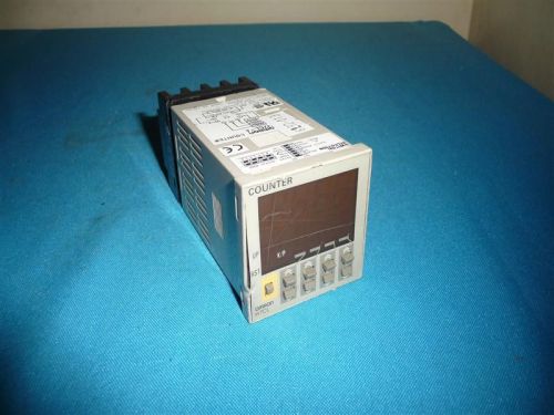 Omron H7CL-A H7CLA Counter w/ Socket