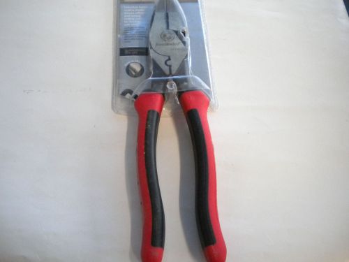 Southwire 9&#034; High Leverage Side Cutting Pliers with Crimping Tool SCP9C