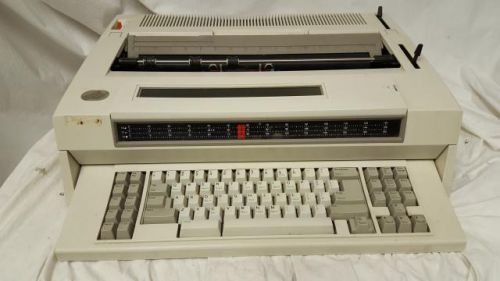 IBM Wheelwriter 30 II Electric Typewriter with Display
