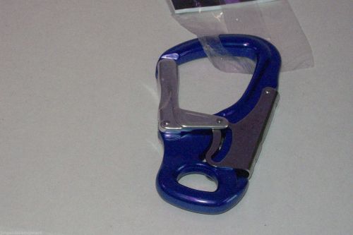 Tree climbers tango safety snap hook,tensile strength 7,410lbs,blue,made in usa for sale