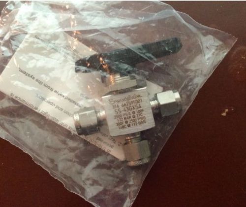 Swagelok ss-43gxs4 3-way 1/4&#034; ball valve   new for sale