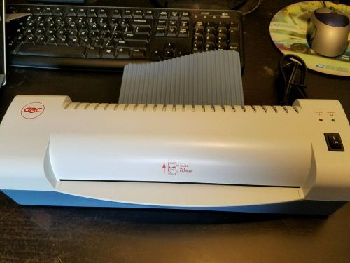 GBC 9&#034; PERSONAL DESKTOP LAMINATOR  NEW CONDITION