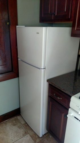 KENMORE REFRIGERATOR 24&#034; Wide x 58.5 &#034; High x 25&#034; Deep - FOR PICK UP ONLY