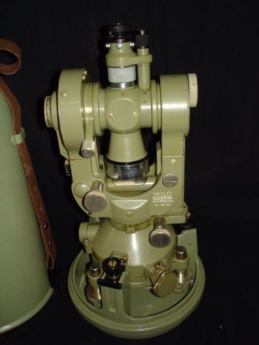 Clean Wild Heerbrugg T2 Theodolite w/ Bullet Case -  Calibrated