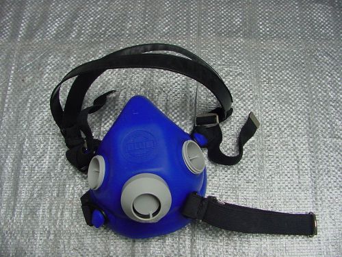 Survivair Blue 1 Large Respirator Half-Mask 2300-10 no Filters
