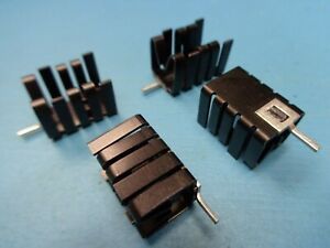 (4) HSS-B20-061H-02 CUI TO-220 BLACK ANODIZED VERTICAL HEATSINK CLIP PCB MOUNT