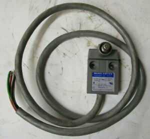 Micro Switch 914CE16-3 5A 250 VAC 1/10 HP Limit Switch