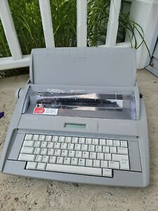 Brother SX-4000 Daisywheel Electronic LCD Digital Display Typewriter - Tested