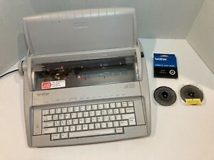 Brother GX-6750 Correctronic Daisy Wheel Electronic Typewriter Tested NEEDS INK