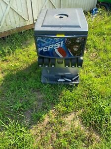 Soda fountain machine