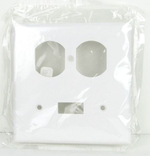Cooper 2138W 2G COMBO. PLATE 2 Gang Switch/Receptacle White