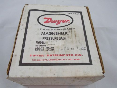 DWYER Magnehelic 2300-0 PRESSURE GAUGE  0-.25 Inches Of Water