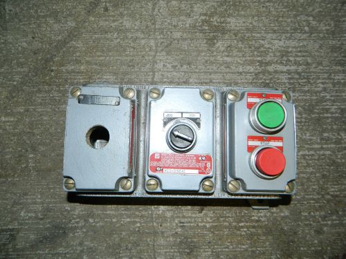 Killark SWB-19 3 Gang Explosion Proof Device Body Enclosure Switches and Plates
