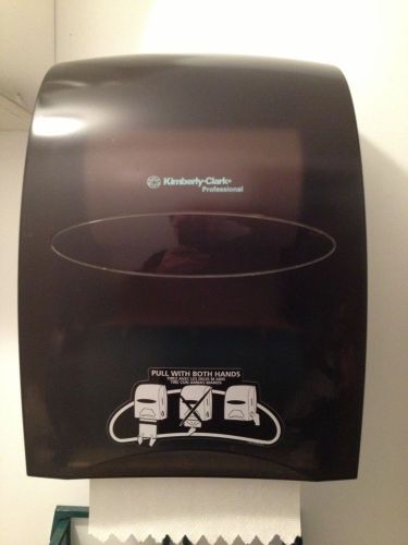 KIMBERLY CLARK KIMBERLY-CLARK ROLL PAPER TOWEL DISPENSER