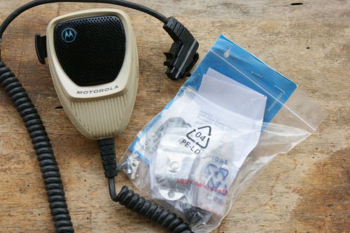 Motorola Spectra Two Way Radio Microphone HMN 1080A w/install kit