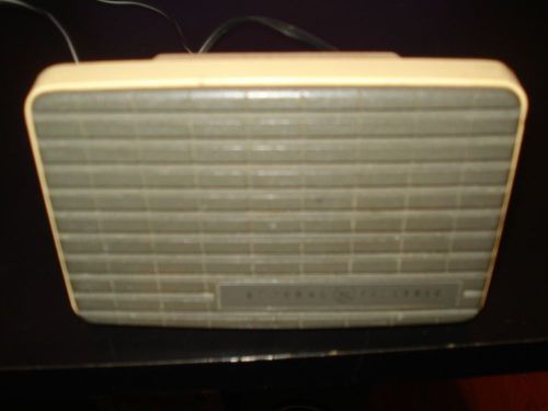 General Electric Mobile Speaker with Bracket