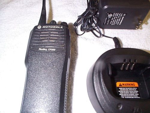 Motorola cp200 uhf handheld radio 4w 438-470 mhz 16 ch narrow band for sale