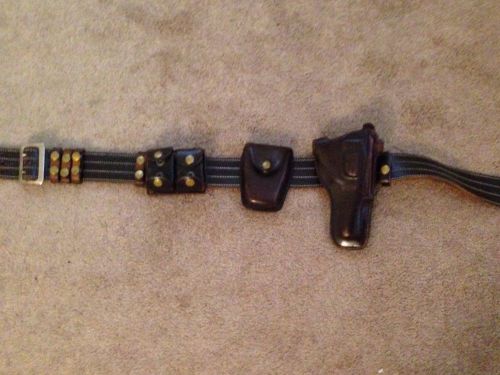 Vintage don hume police duty belt and holster (h900 no. 1-4&#034;) jay pee for sale