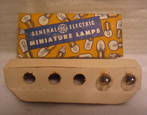 Box Of 2 GE General Electric #14 GE14 Miniature Screw Base Globe Lightbulb Lamps