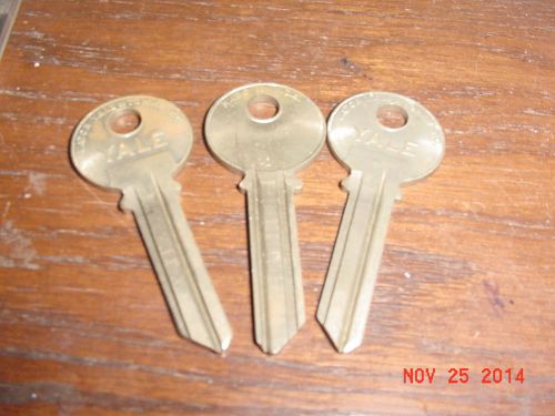 3 VINTAGE KEY BLANKs Original YALE  &#034; GA &#034; keyway LOCKSMITH NOS