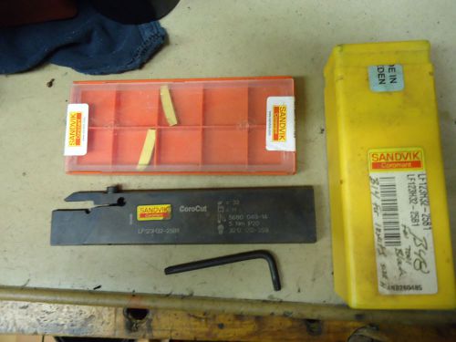 Sandvik coromant corocut lf123h32-25b1 lathe tool holder with inserts new!! for sale