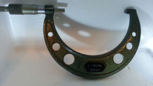 Mitutoyo 4&#034; - 5&#034; Outside Micrometer No.103-219A