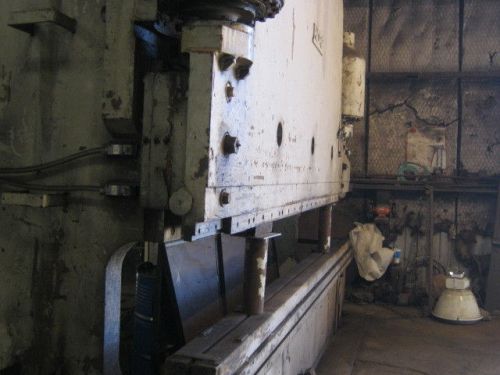 Press brake, pacific, 500 ton, 16 ft , overall, needs repair for sale